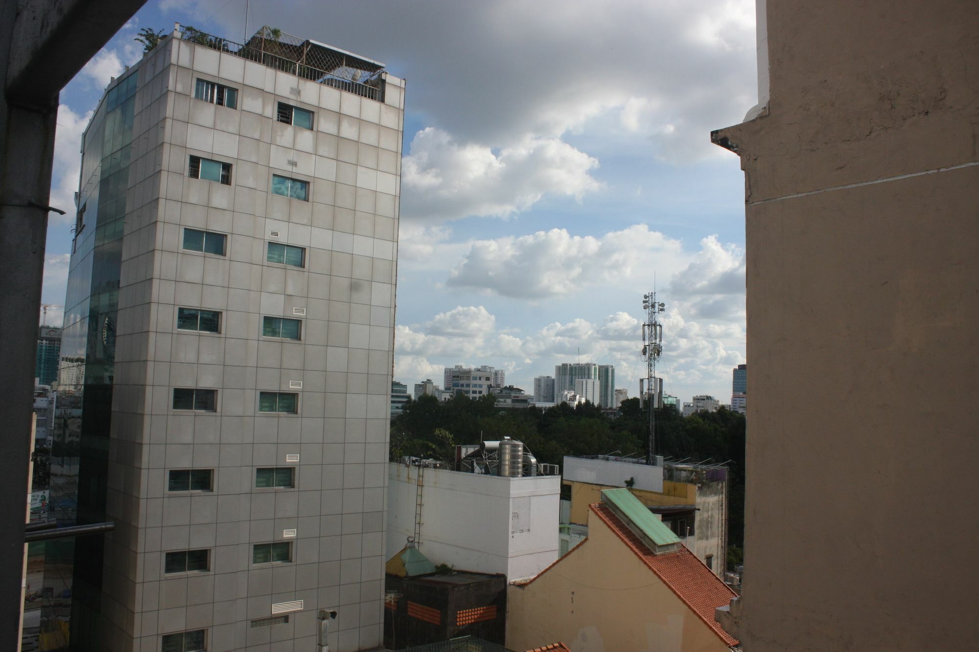 Mays Hotel- Ben Thanh Хошимин Экстерьер фото